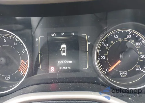 2015 Jeep Cherokee Latitude z USA, uszkodzony, nr VIN 1C4PJMCS2FW615042